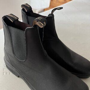 NWOT Blundstone #063 Men's Dress Chelsea Boots — Black, US Sz 12 (Sz 11 AU/UK*)
